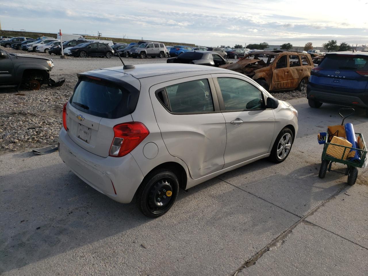 Obraz 3 z 2021 CHEVROLET SPARK LS 2021 z VIN KL8CB6SA0MC715793