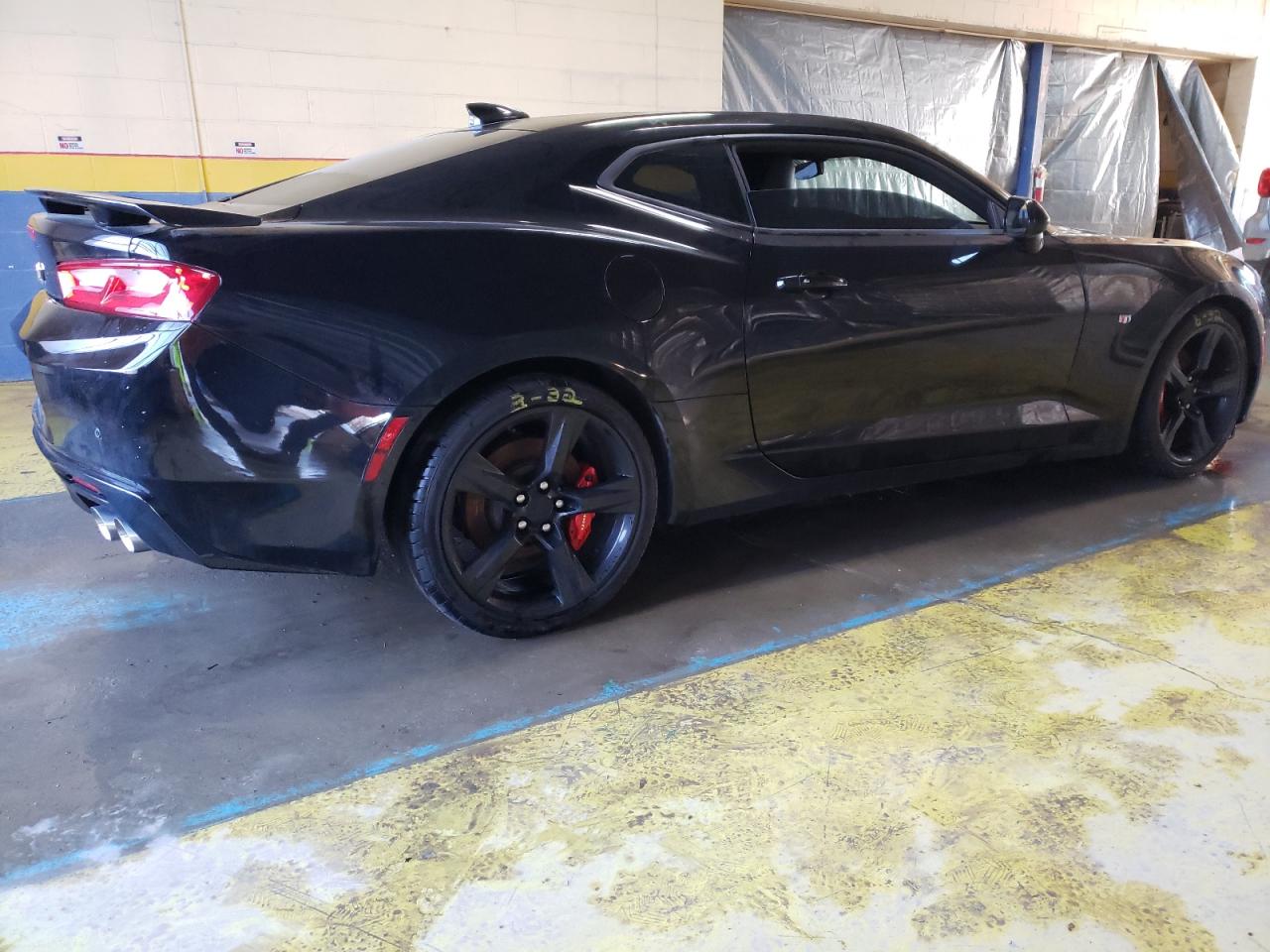 Image 3 of 2017 CHEVROLET CAMARO SS 2017 with VIN 1G1FH1R76H0164558