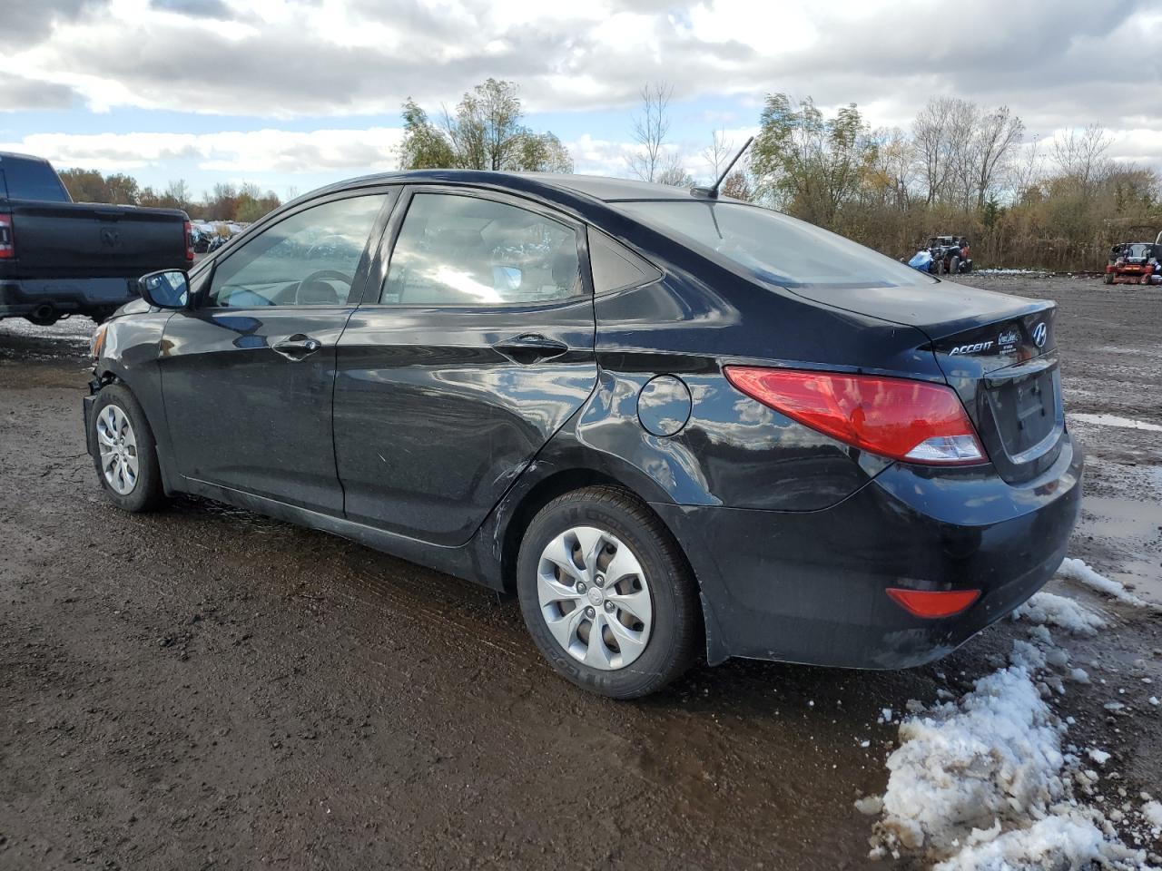 Obraz 2 z 2016 HYUNDAI ACCENT SE 2016 z VIN KMHCT4AE4GU079161