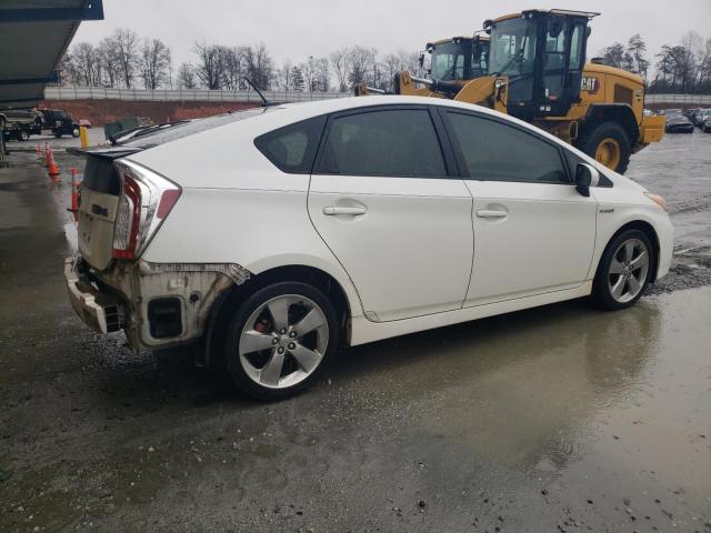 Image 3 of 2013 TOYOTA PRIUS  2013 with VIN JTDKN3DU1D1647466