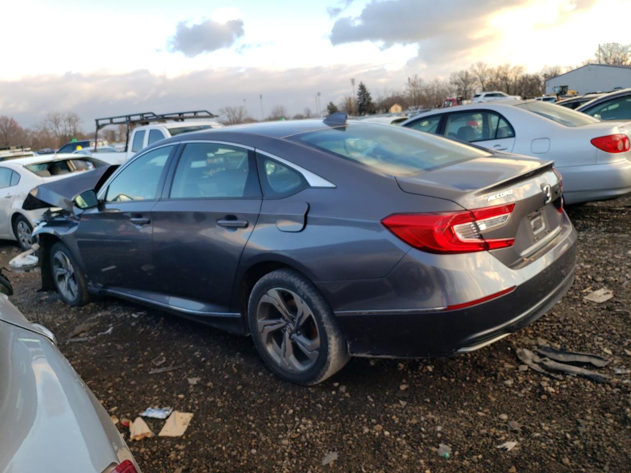 Obraz 2 z 2018 HONDA ACCORD EXL 2018 z VIN 1HGCV1F54JA055815