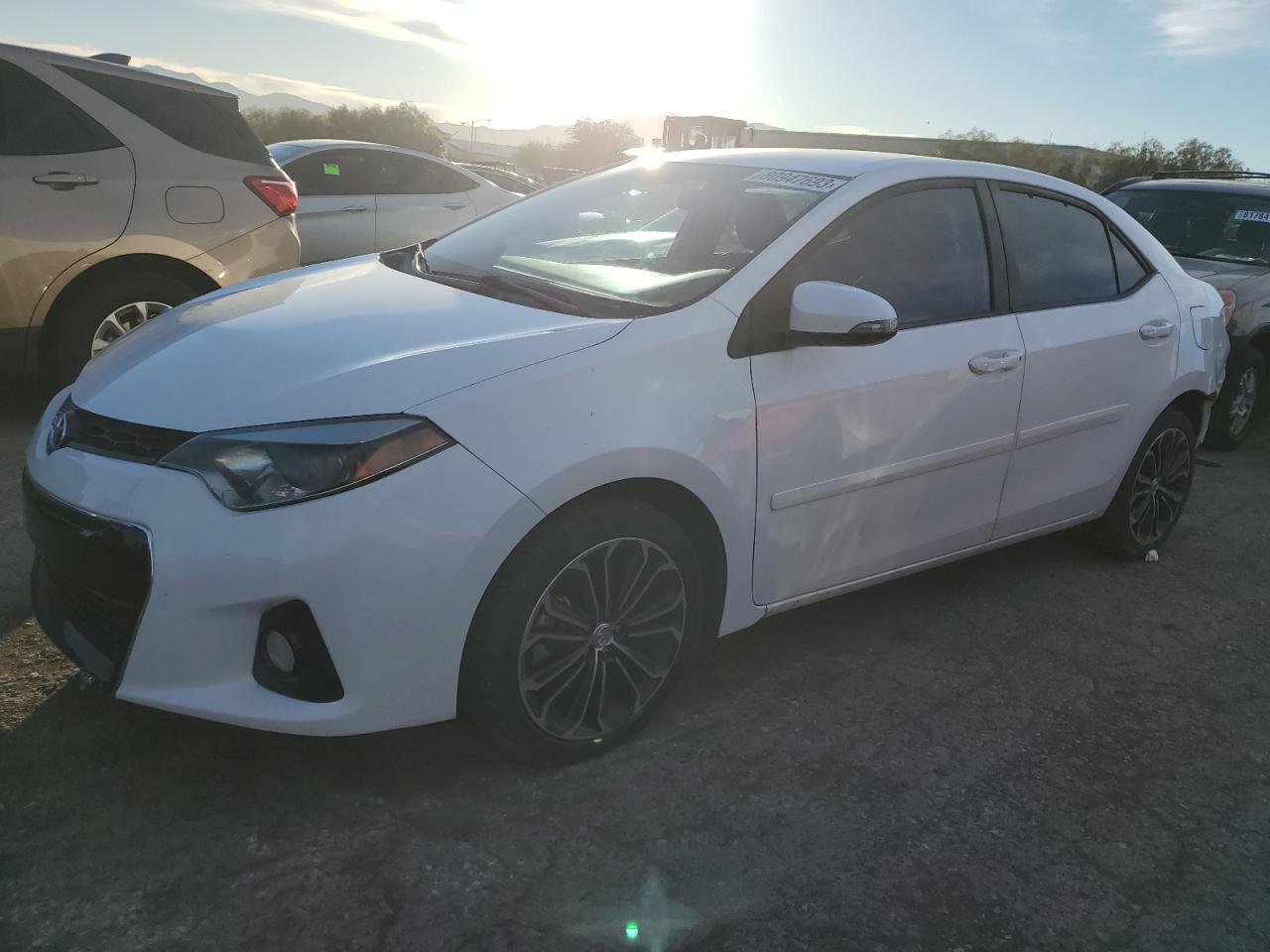 Image 1 of 2015 TOYOTA COROLLA L 2015 with VIN 5YFBURHE2FP266569