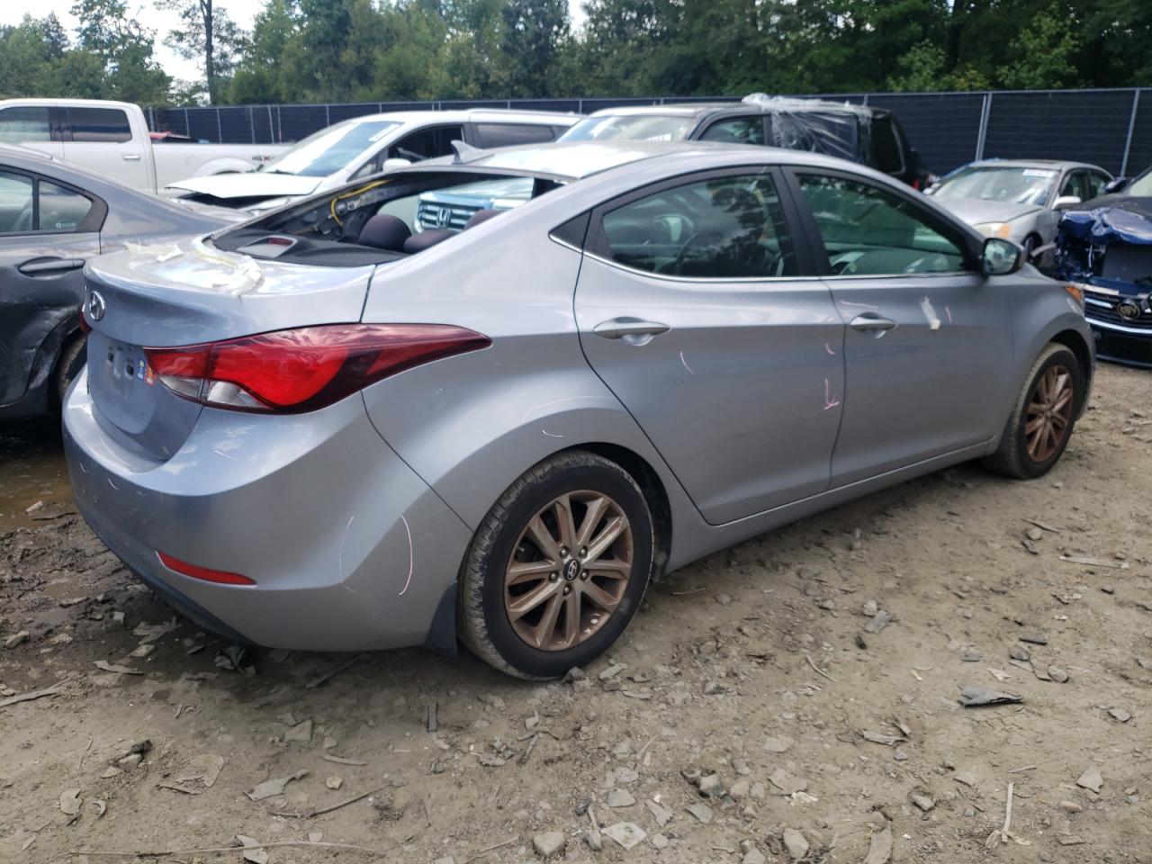Obraz 3 z 2015 HYUNDAI ELANTRA SE 2015 z VIN 5NPDH4AE1FH609041