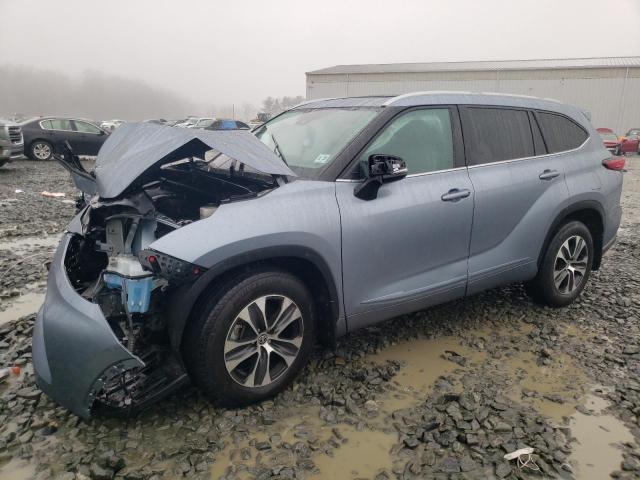 Obraz 1 z 2022 TOYOTA HIGHLANDER XLE 2022 z VIN 5TDGZRBH0NS196991