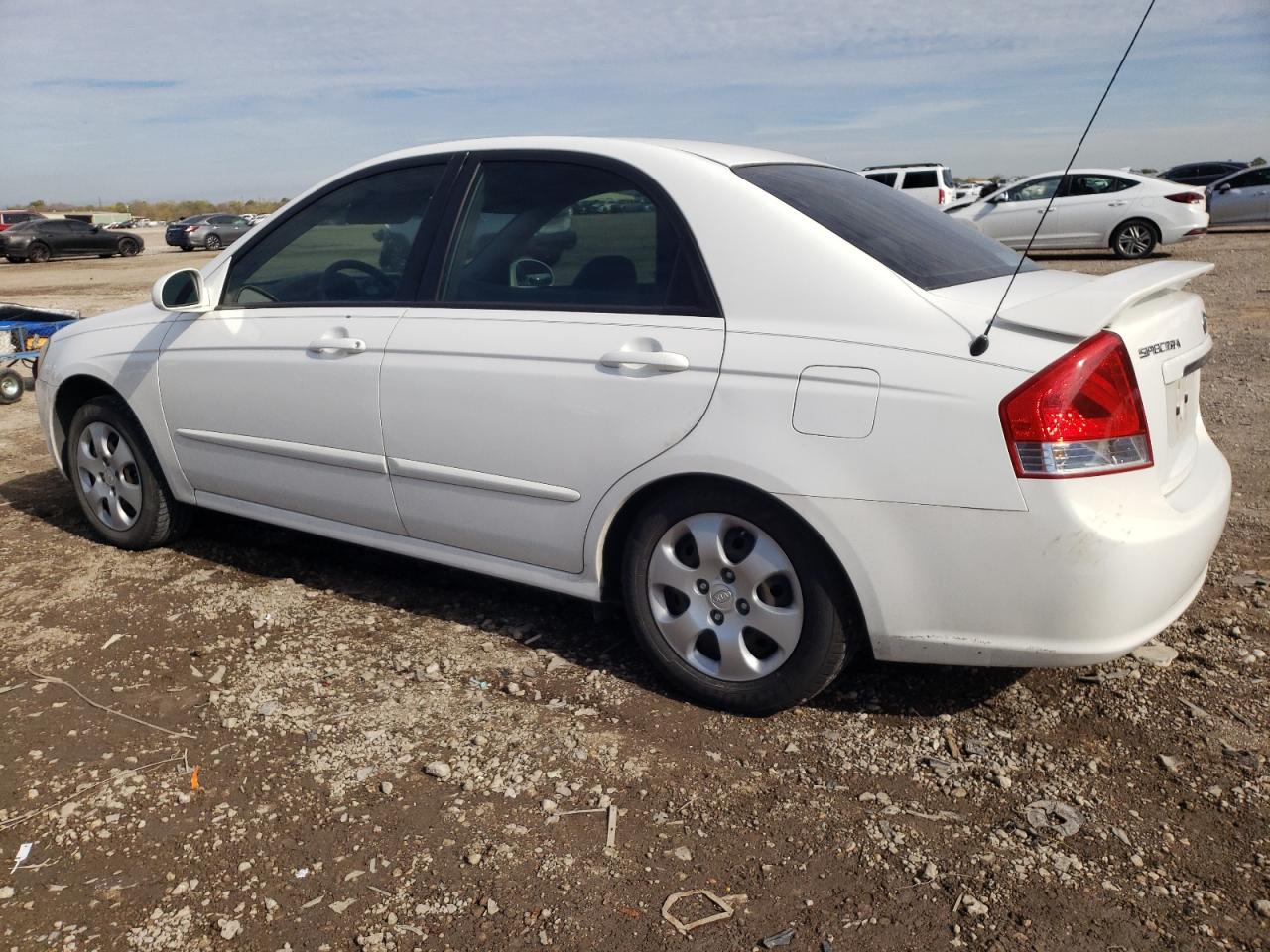 Изображение 2 2007 KIA SPECTRA EX 2007 с VIN KNAFE121575442161