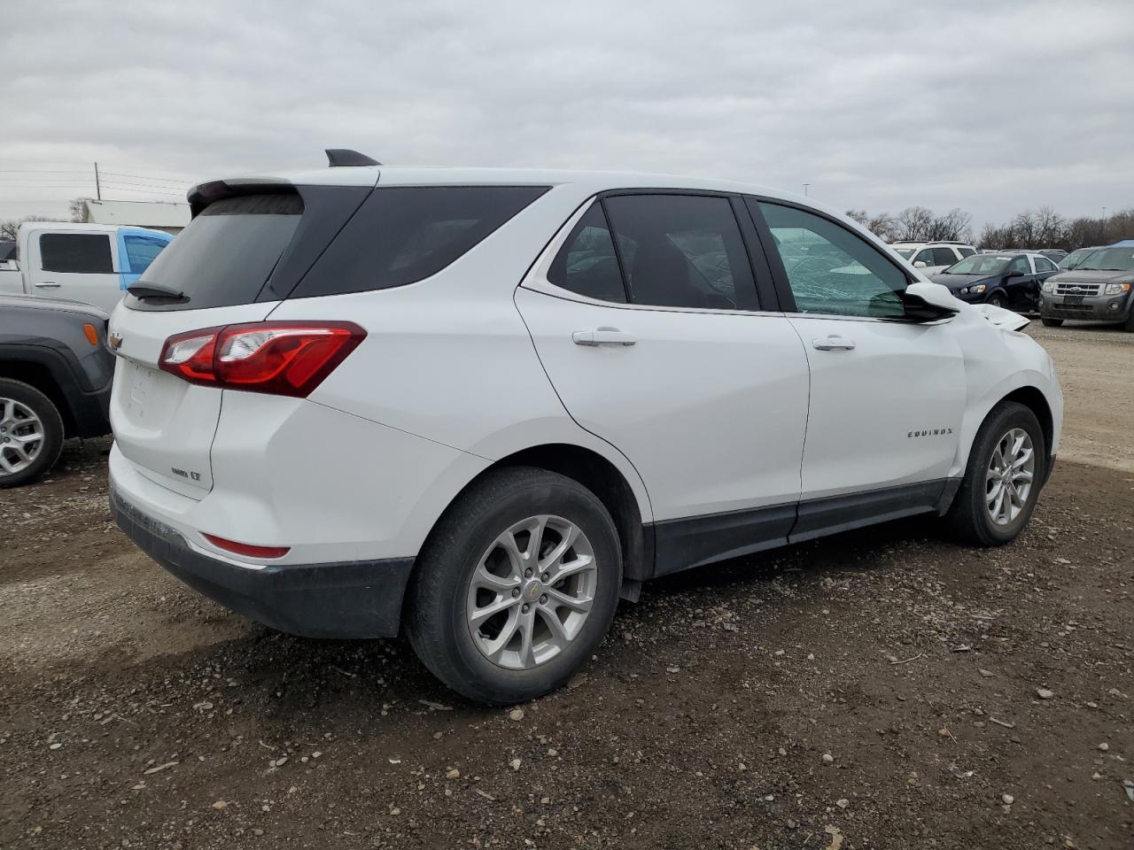 Изображение 3 2021 CHEVROLET EQUINOX LT 2021 с VIN 2GNAXUEV8M6157937