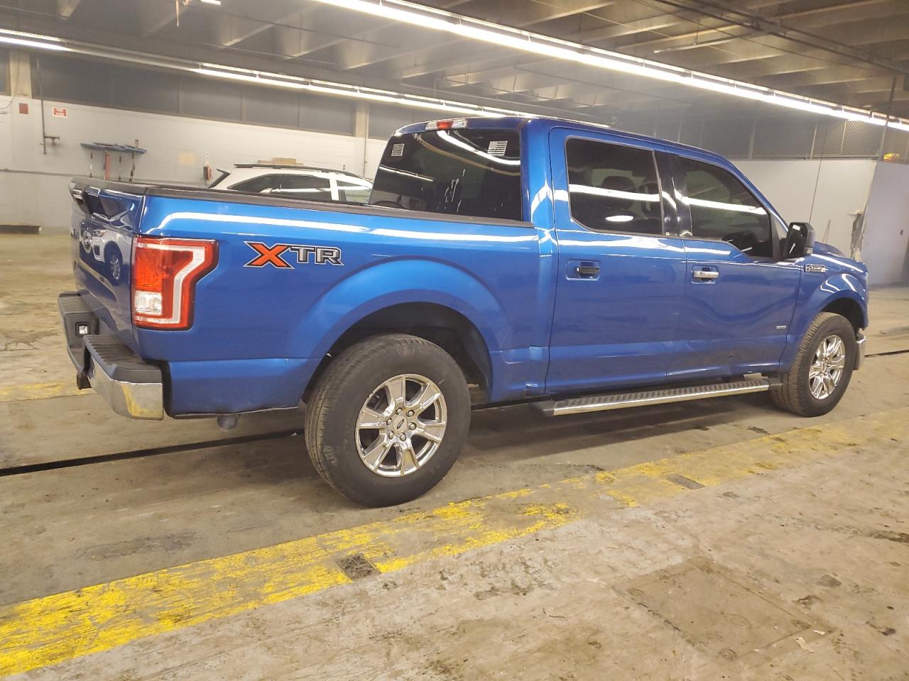 Image 3 of 2016 FORD F150 SUPERCREW 2016 with VIN 1FTEW1CP8GFB38492