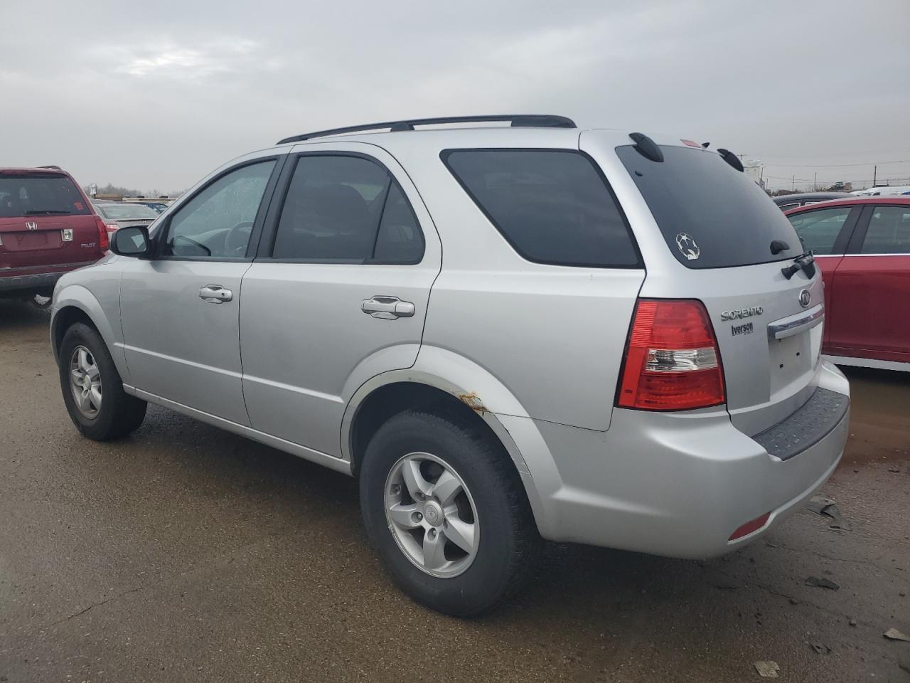 Image 2 of 2008 KIA SORENTO EX 2008 with VIN KNDJC735585793886