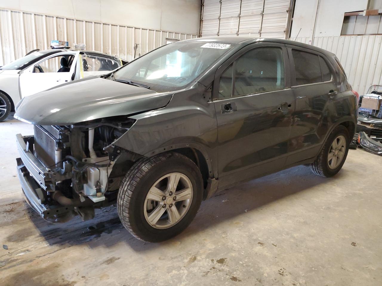 Image 1 of 2020 CHEVROLET TRAX LS 2020 with VIN 3GNCJKSB1LL266145