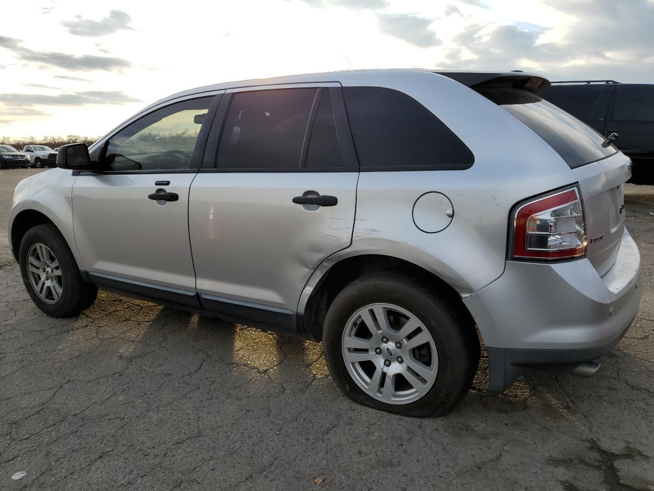 Изображение 2 2010 FORD EDGE SE 2010 с VIN 2FMDK3GC8ABA78700