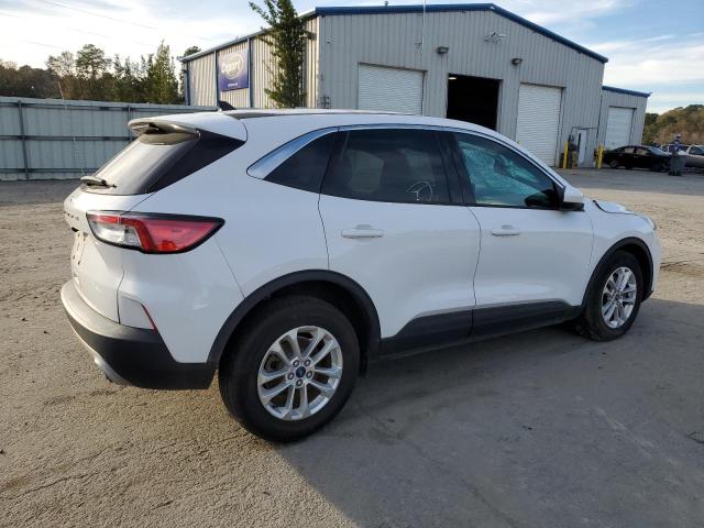 Image 3 of 2020 FORD ESCAPE SE 2020 with VIN 1FMCU0G68LUC77919