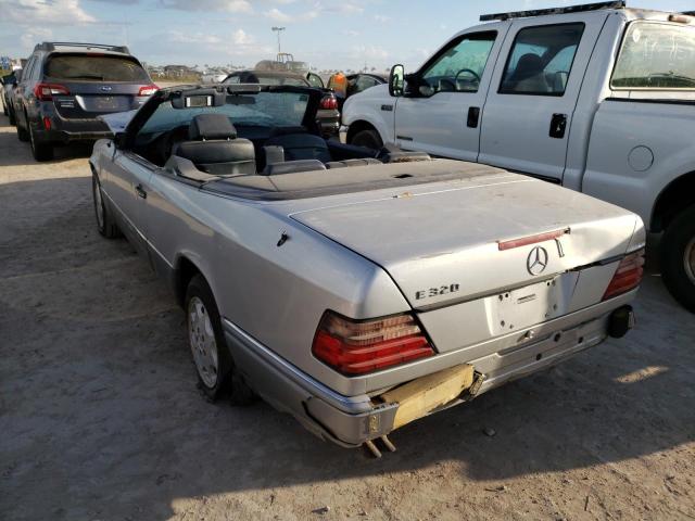 Image 3 of 1995 MERCEDES-BENZ E 320 1995 with VIN WDBEA66E5SC274562