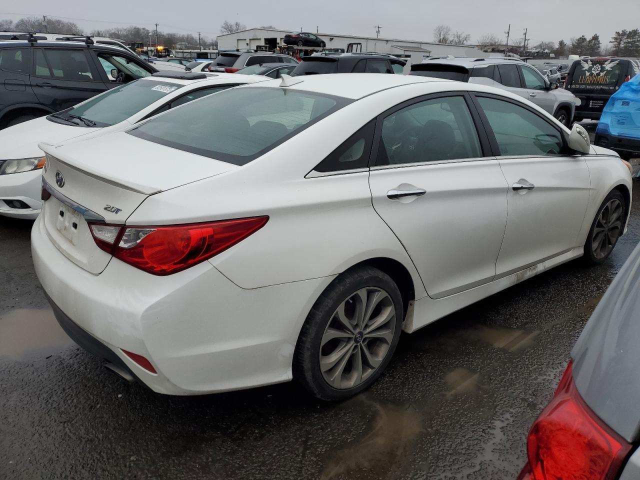 Image 3 of 2014 HYUNDAI SONATA SE 2014 with VIN 5NPEC4AB2EH857791