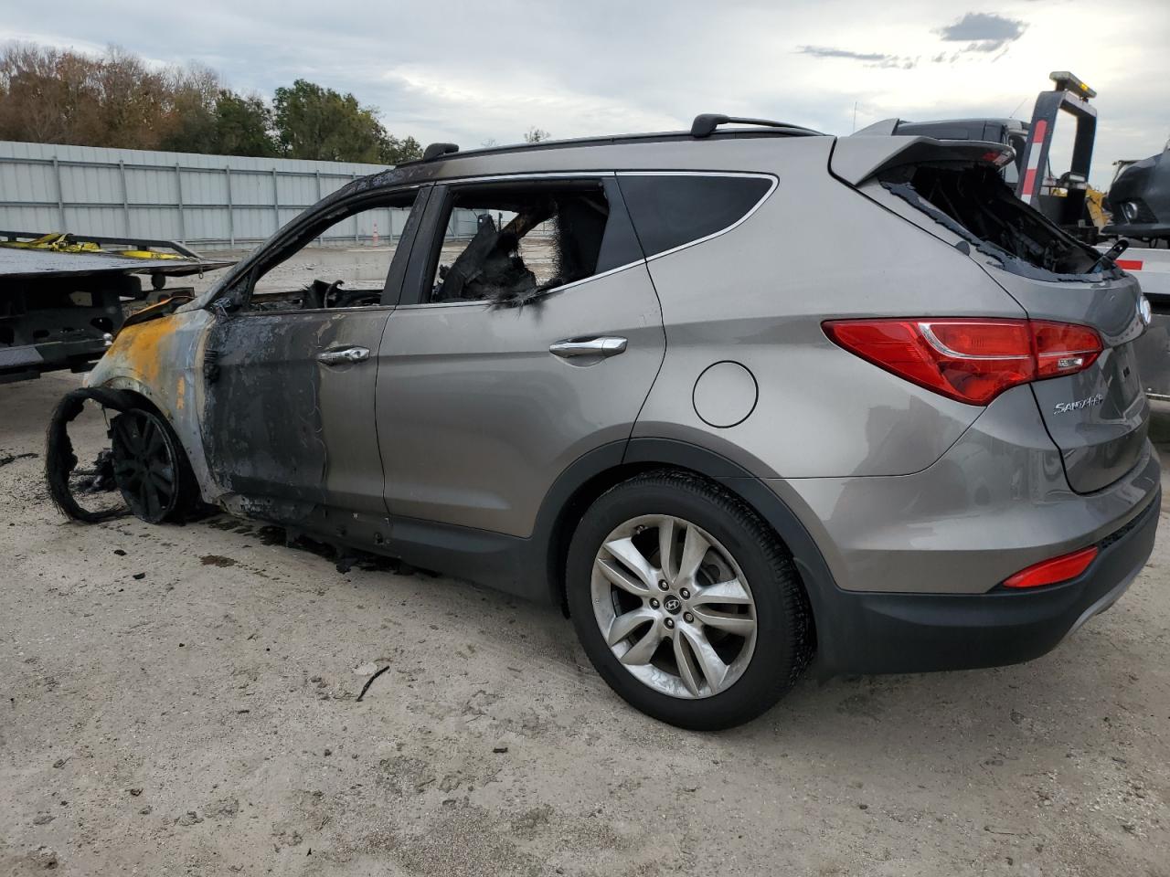 Image 2 of 2013 HYUNDAI SANTA FE SPORT  2013 with VIN 5XYZU3LA2DG075235
