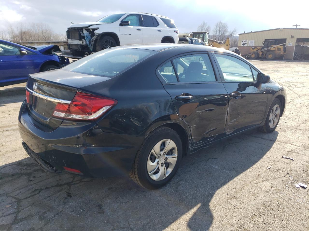 Obraz 3 z 2015 HONDA CIVIC LX 2015 z VIN 19XFB2F52FE225409