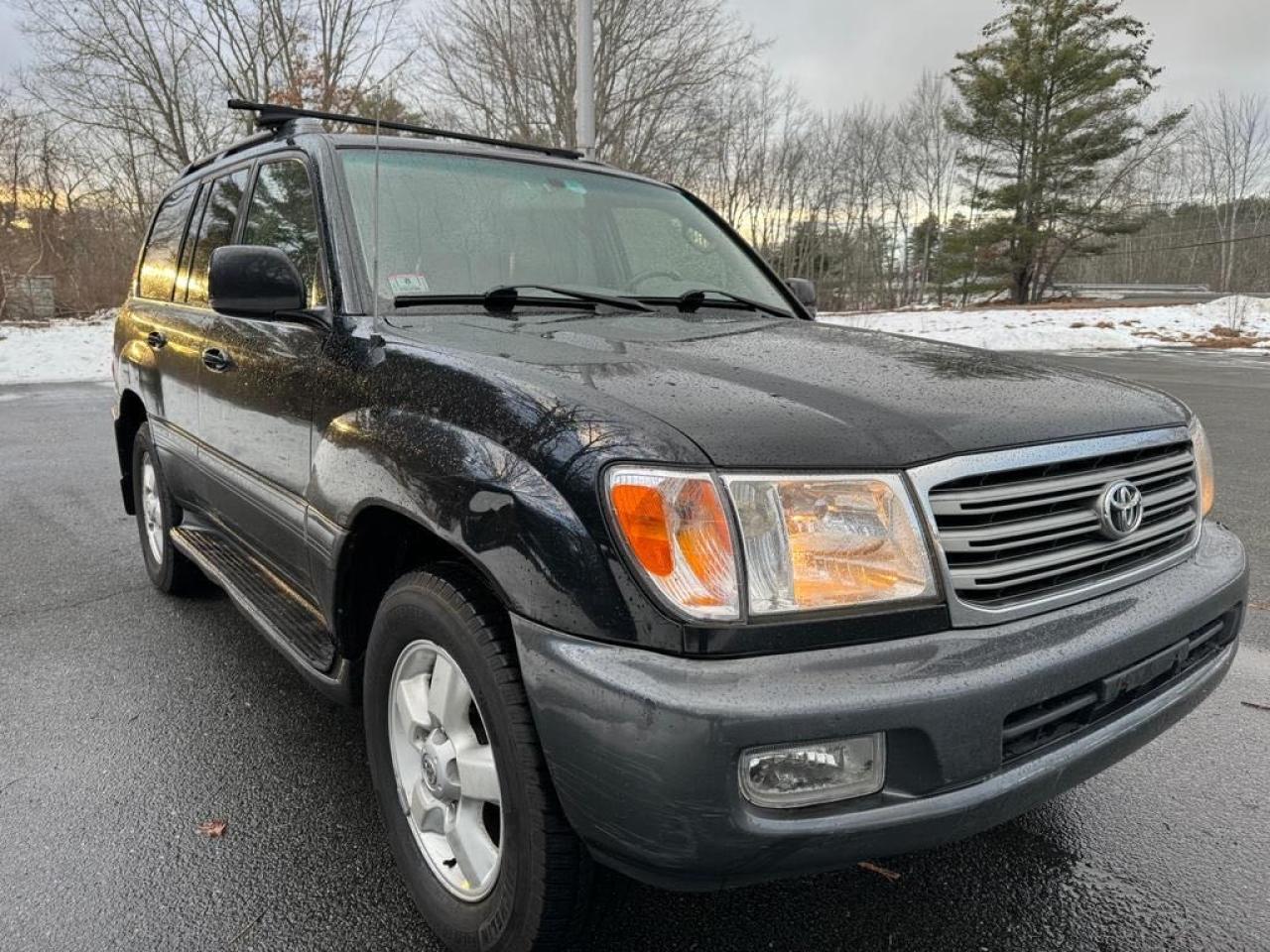 Image 1 of 2005 TOYOTA LAND CRUISER  2005 with VIN JTEHT05J352072135