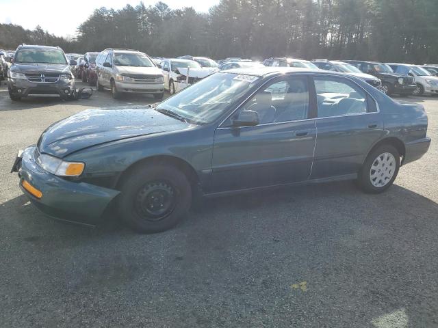 Image 1 of 1996 HONDA ACCORD LX 1996 with VIN 1HGCE6645TA015136