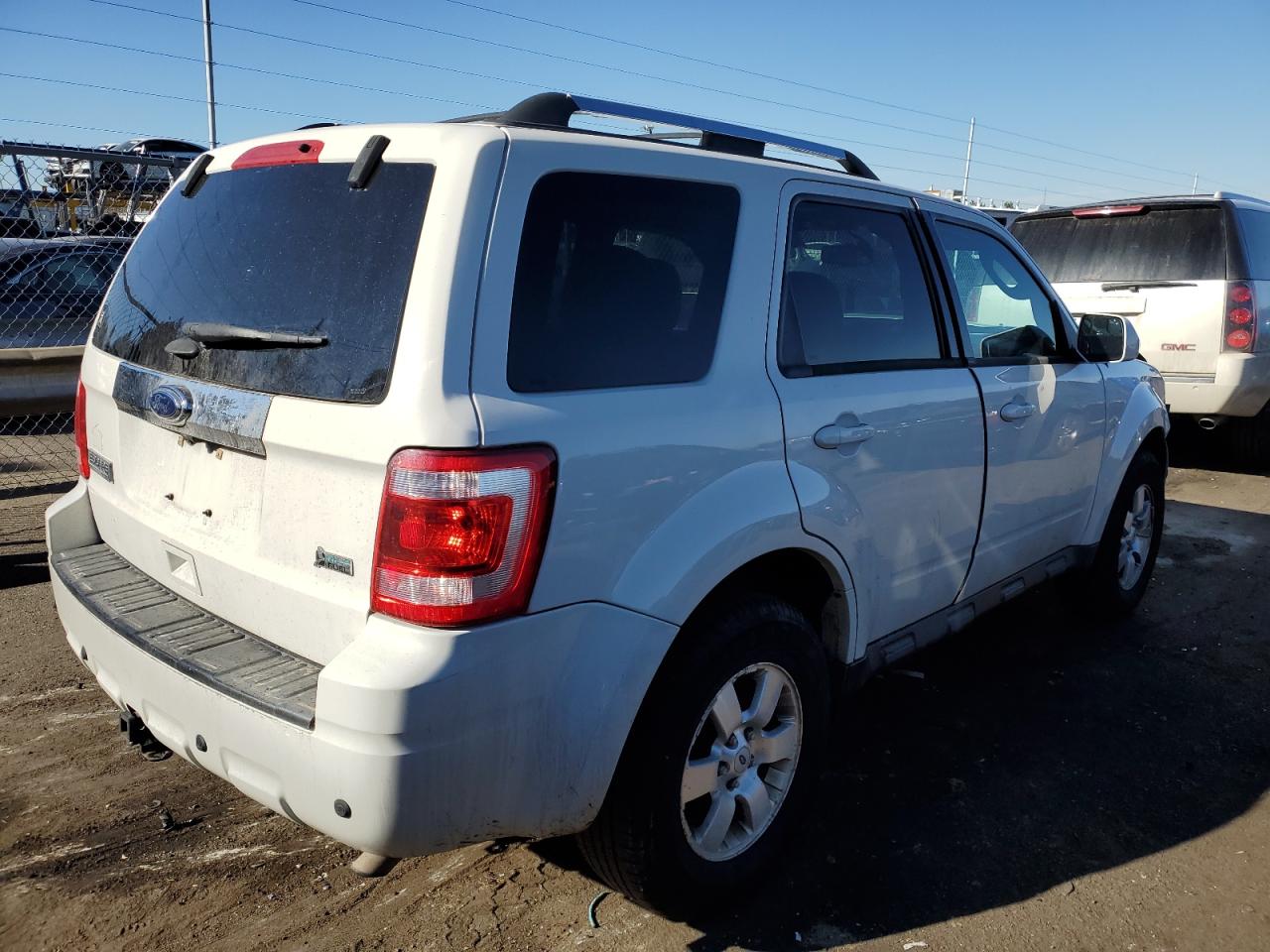 Image 3 of 2011 FORD ESCAPE LIMITED 2011 with VIN 1FMCU9EG6BKC63415