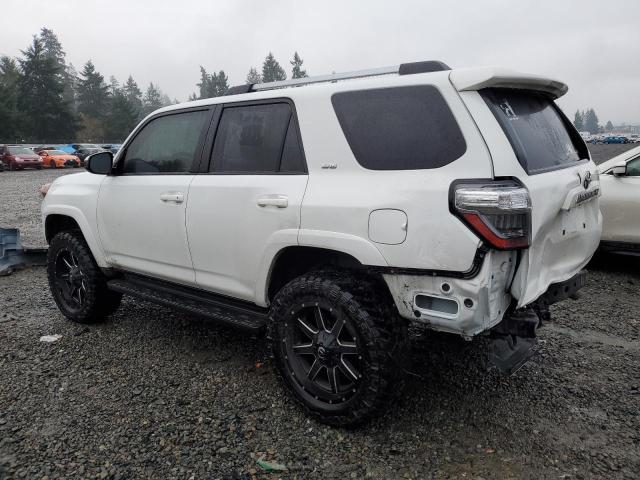 Изображение 2 2019 TOYOTA 4RUNNER SR5 2019 с VIN JTEBU5JRXK5634571