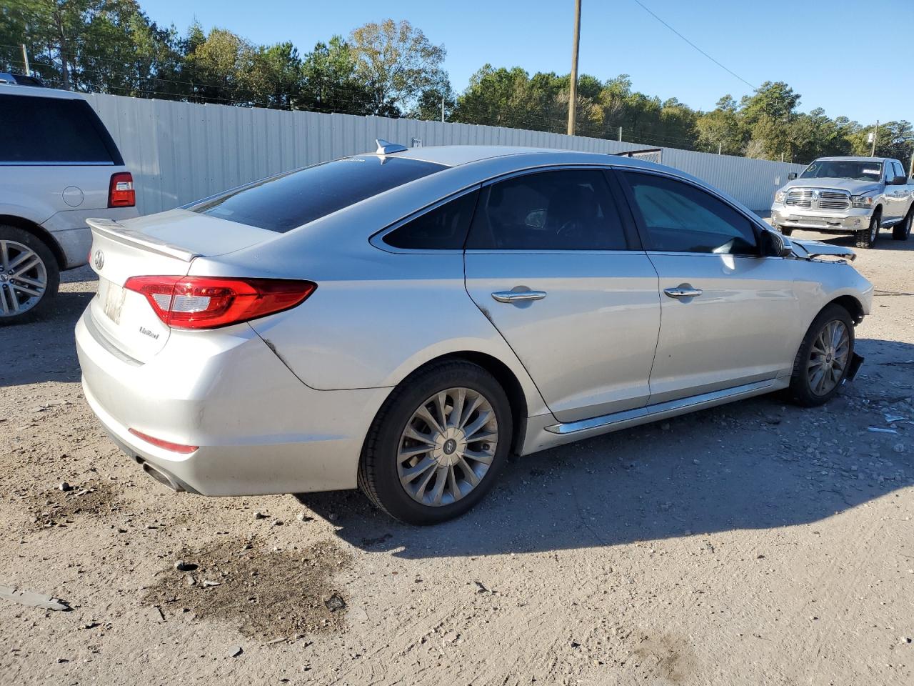 Image 3 of 2015 HYUNDAI SONATA SPORT 2015 with VIN 5NPE34AF0FH038105