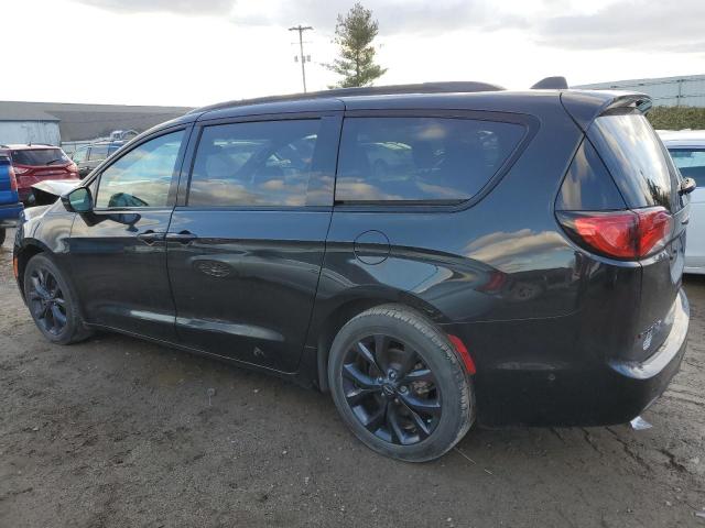 Image 2 of 2019 CHRYSLER PACIFICA LIMITED 2019 with VIN 2C4RC1GG8KR574359