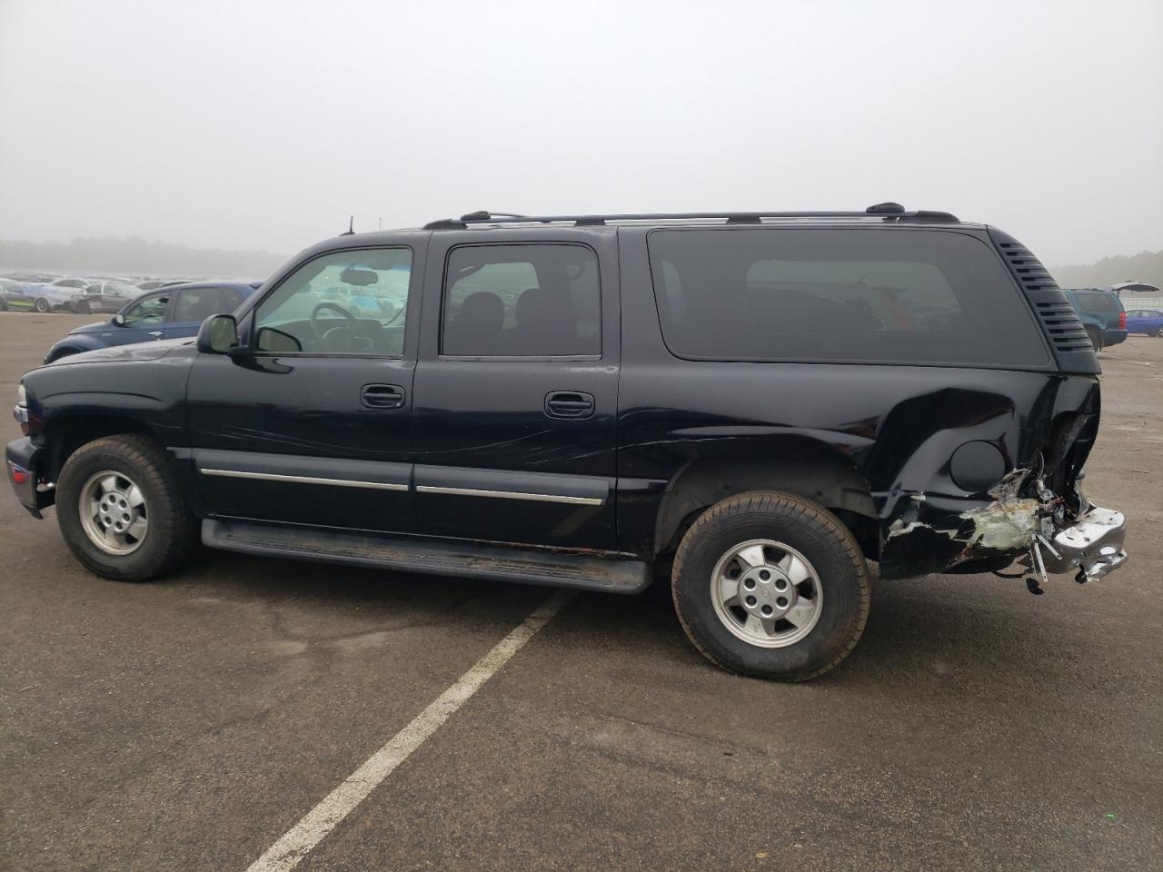 Image 2 of 2003 CHEVROLET SUBURBAN K1500 2003 with VIN 1GNFK16Z43J268457