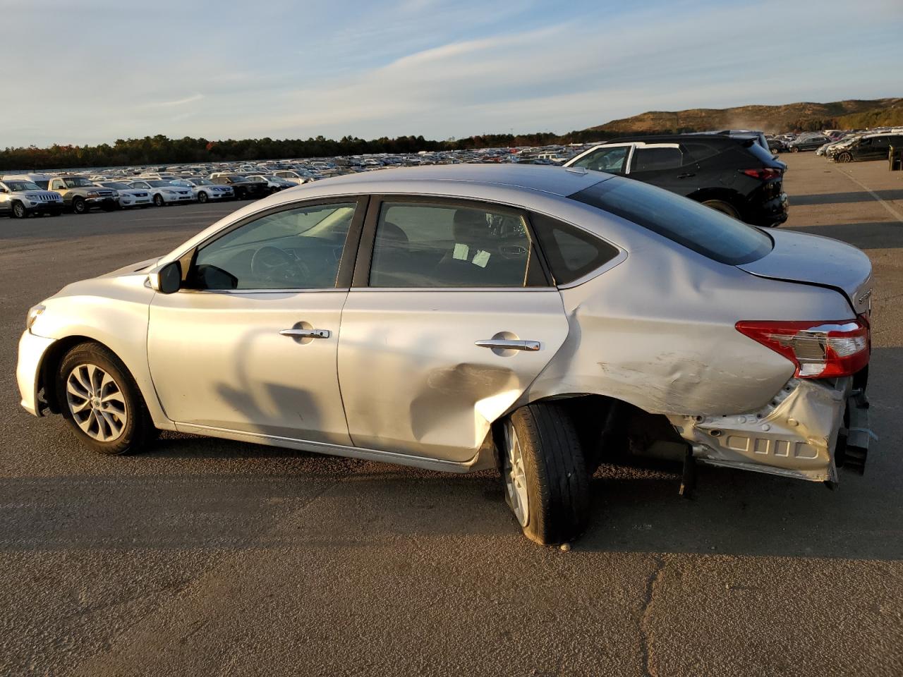 Obraz 2 z 2019 NISSAN SENTRA S 2019 z VIN 3N1AB7AP4KY443248