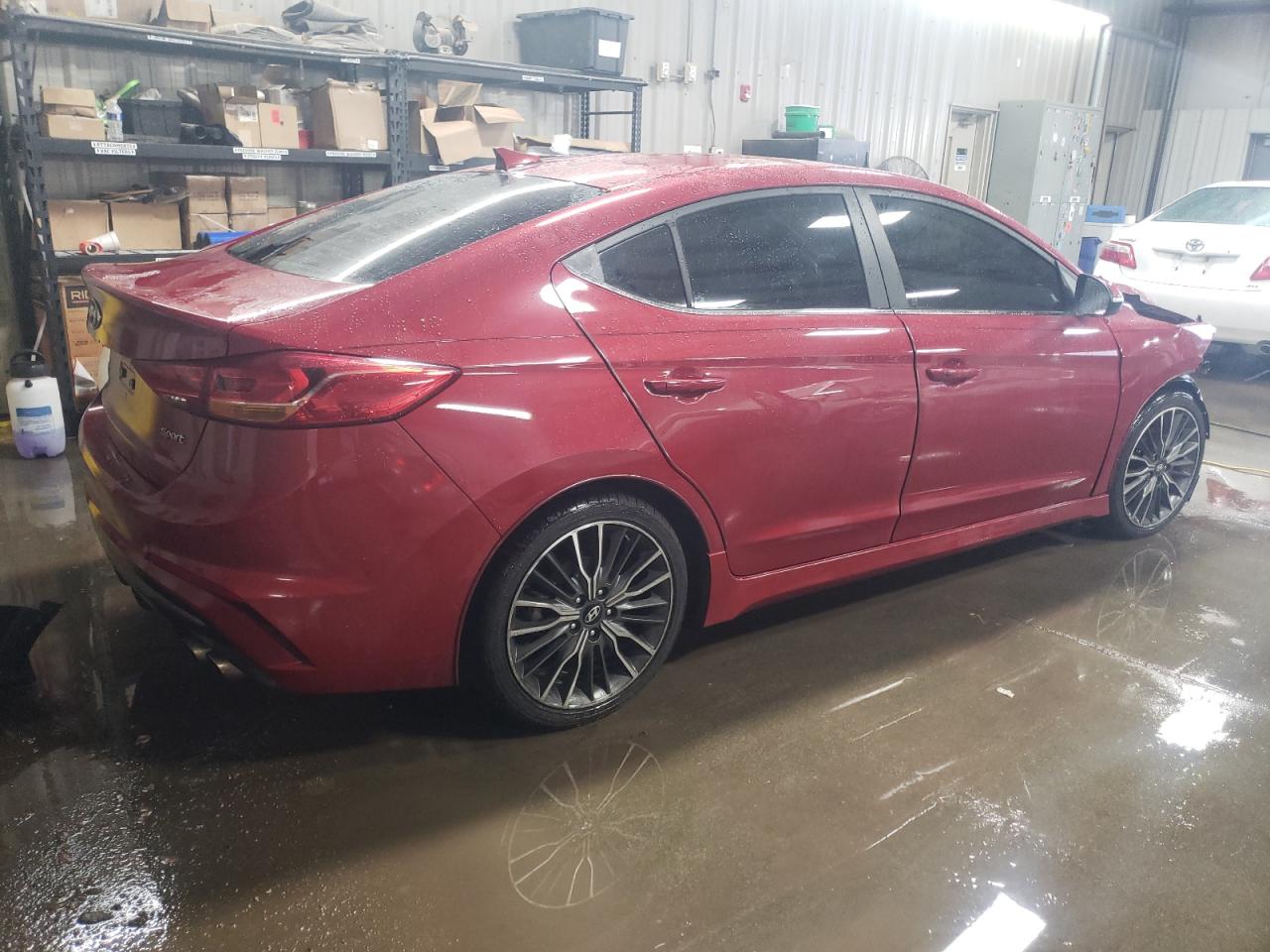 Obraz 3 z 2018 HYUNDAI ELANTRA SPORT 2018 z VIN KMHD04LB7JU477083