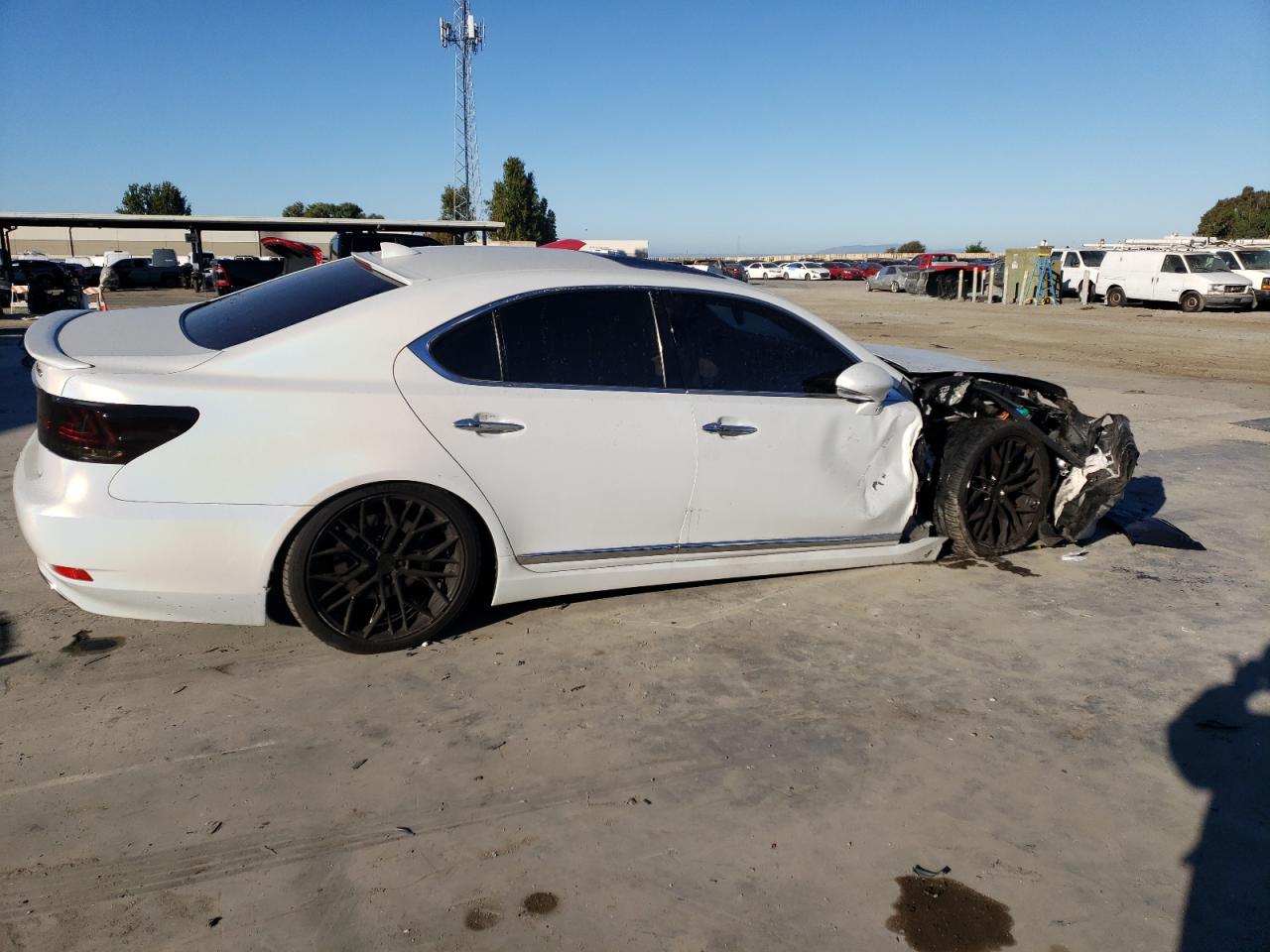 Obraz 3 z Lexus Ls 460 2017 z VIN JTHBL5EF6H5143770