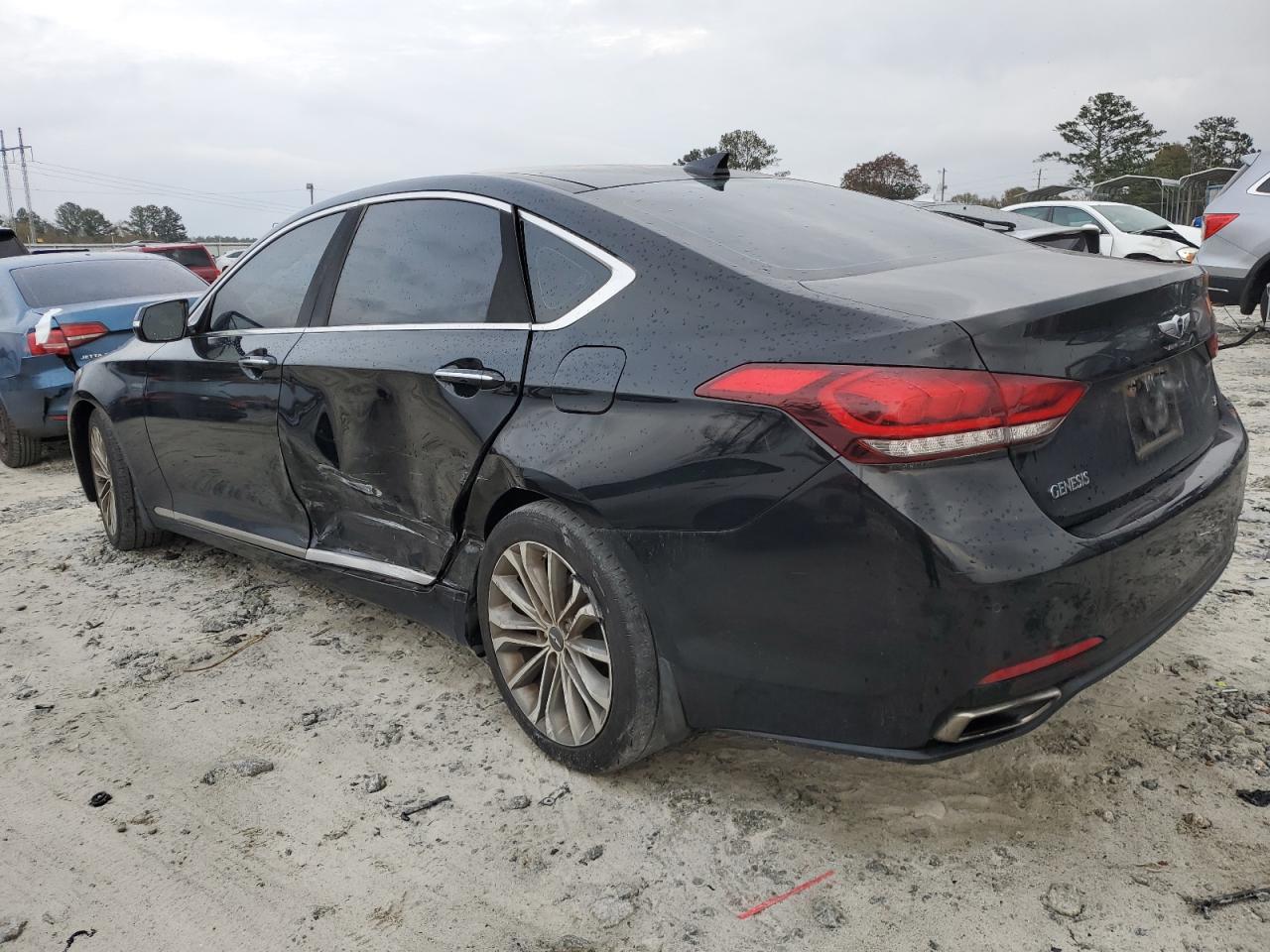Image 2 of 2015 HYUNDAI GENESIS 3.8L 2015 with VIN KMHGN4JE4FU055033
