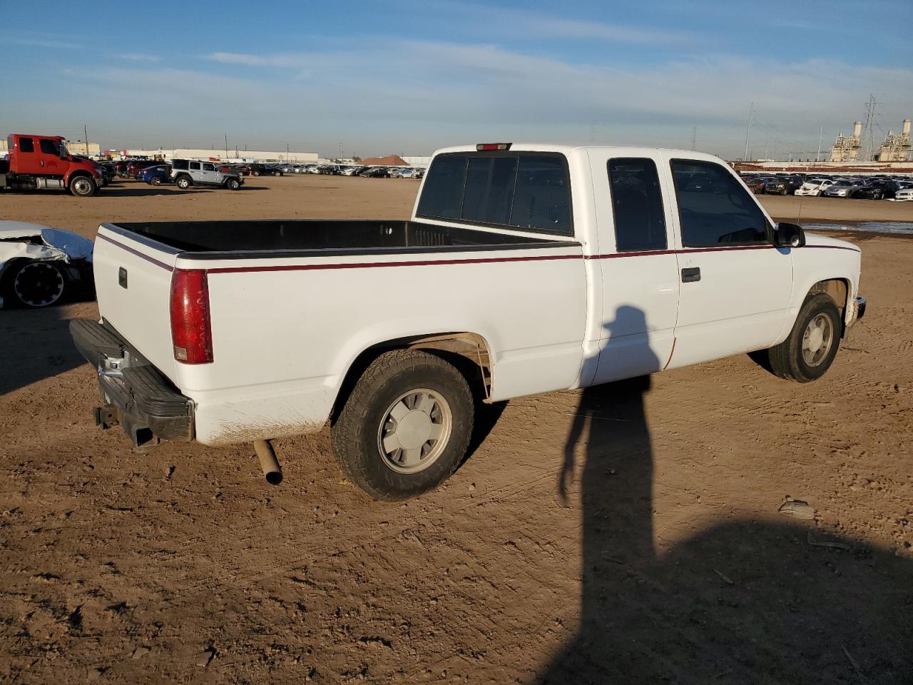 Image 3 of 1997 GMC SIERRA C1500 1997 with VIN 2GTEC19R1V1527819