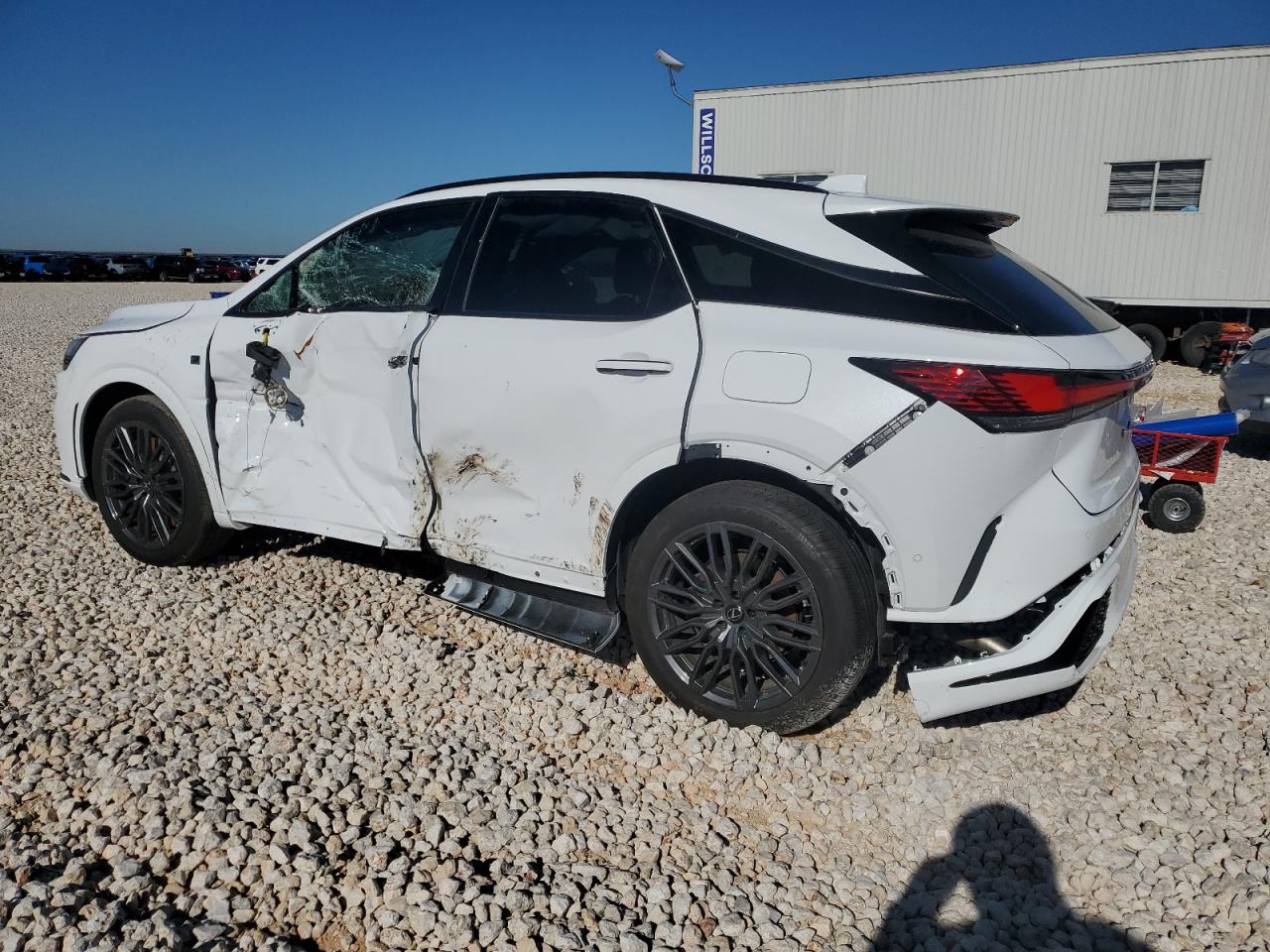 Obraz 2 z 2023 LEXUS RX 500H F SPORT 2023 z VIN 2T2BCMEA1PC003560