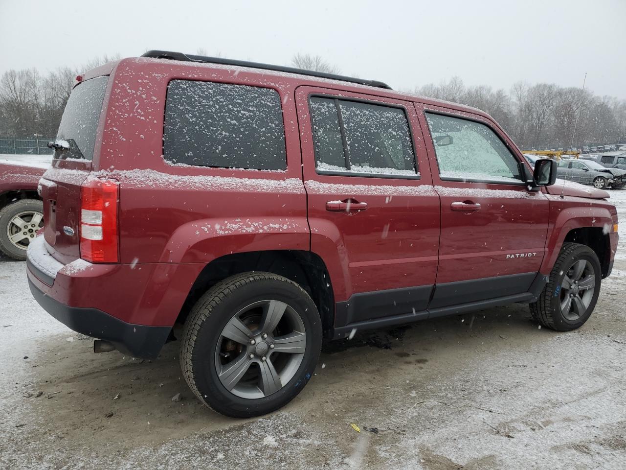 Изображение 3 2015 JEEP PATRIOT LATITUDE 2015 с VIN 1C4NJRFB6FD339590