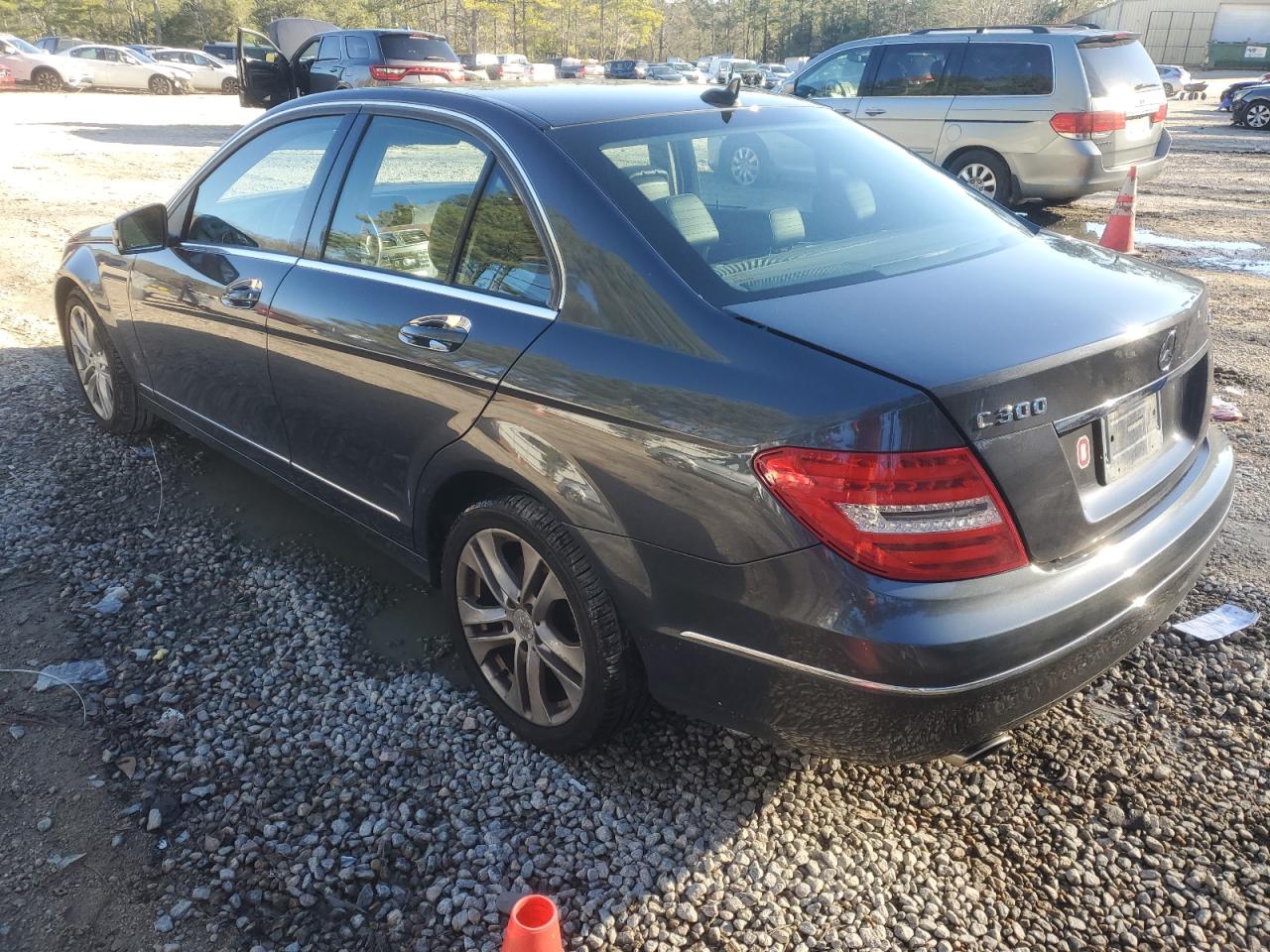 Image 2 of 2013 MERCEDES-BENZ C 300 4MATIC 2013 with VIN WDDGF8AB9DR281394