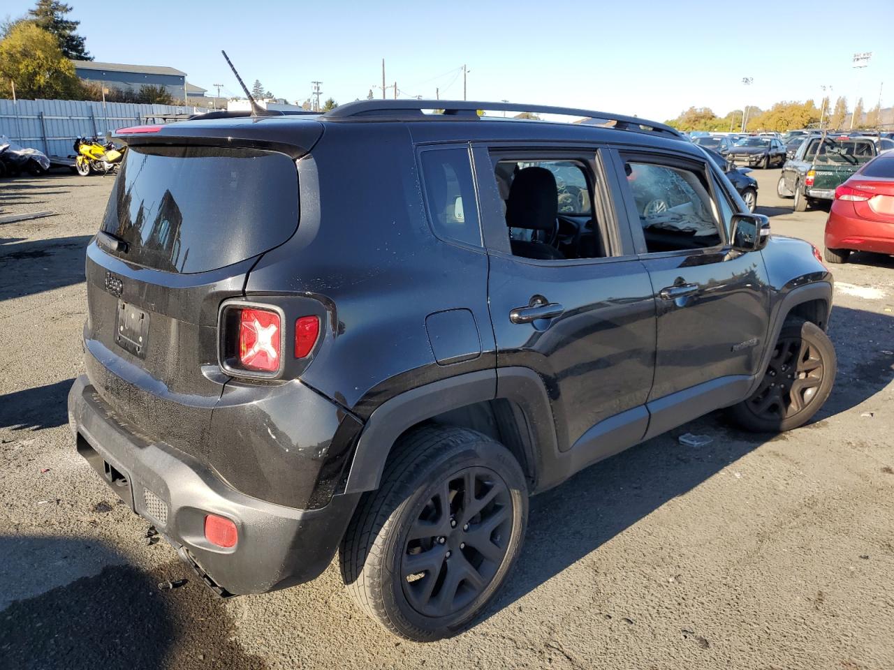Изображение 3 2017 JEEP RENEGADE LATITUDE 2017 с VIN ZACCJBBB8HPF43770