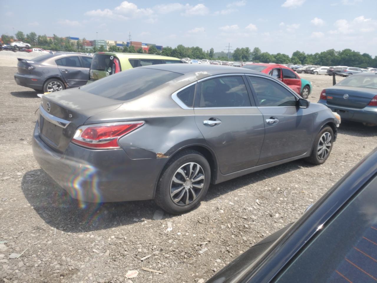 Image 3 of Nissan Altima 2.5 2015 with VIN 1N4AL3AP5FN355482