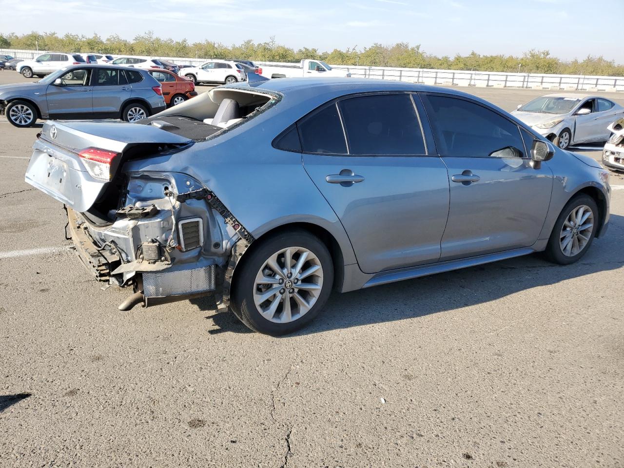 Изображение 3 2020 TOYOTA COROLLA LE 2020 с VIN JTDVPRAE5LJ074691