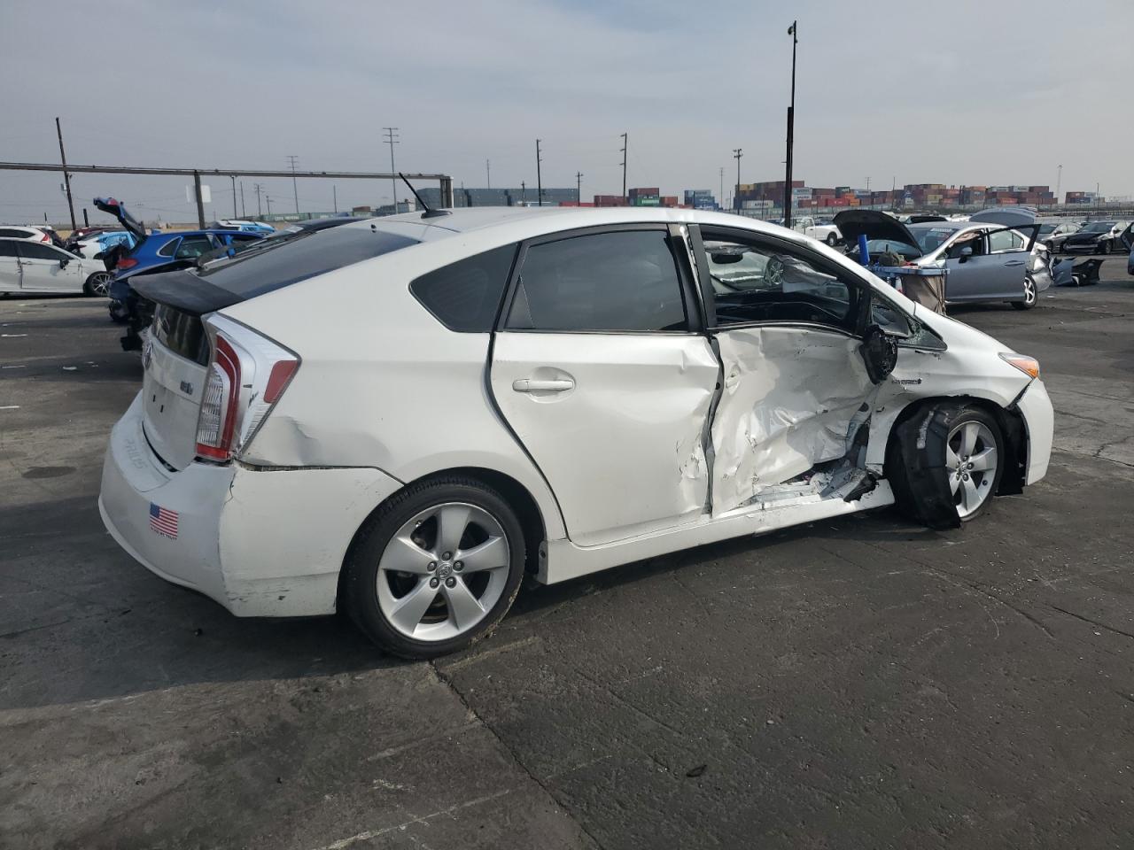 Изображение 3 2014 TOYOTA PRIUS  2014 с VIN JTDKN3DU0E0374074
