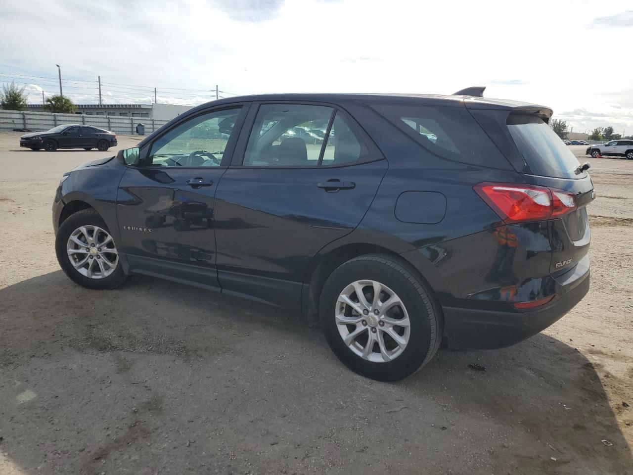Изображение 2 2020 CHEVROLET EQUINOX LS 2020 с VIN 3GNAXHEV8LS617539