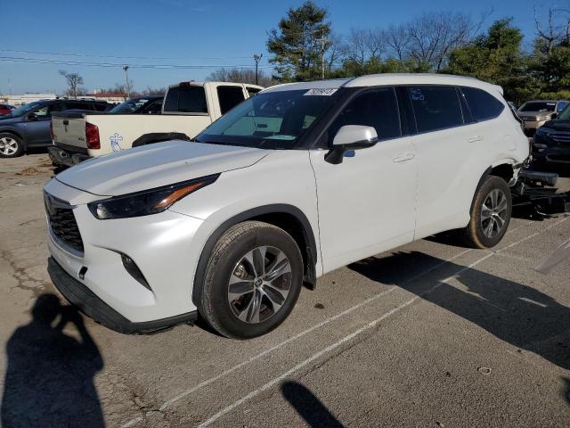 Image 1 of 2022 TOYOTA HIGHLANDER XLE 2022 with VIN 5TDGZRBH8NS578315