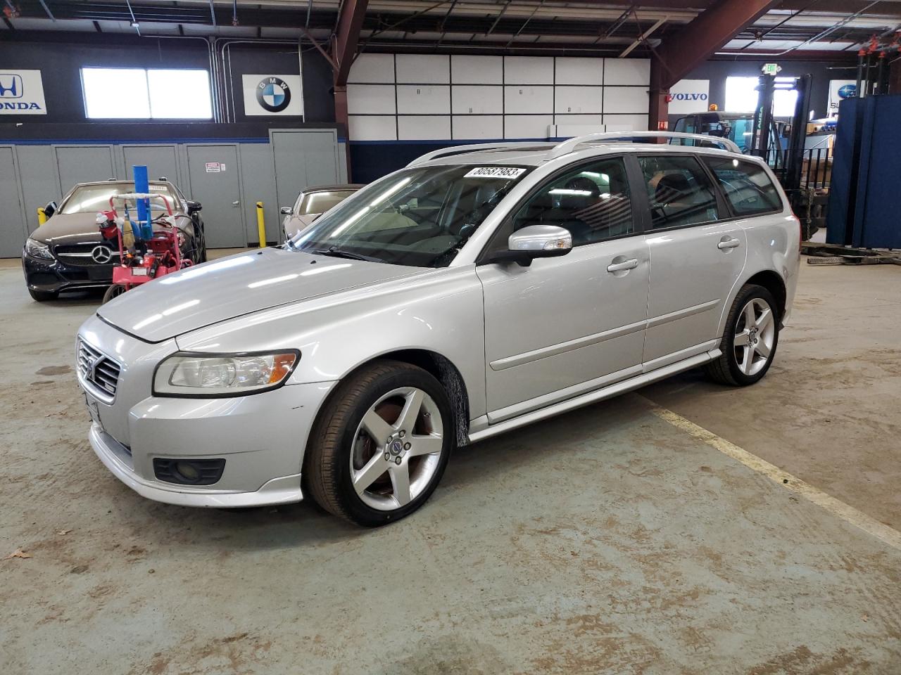 2009 VOLVO V50 T5 2009 image