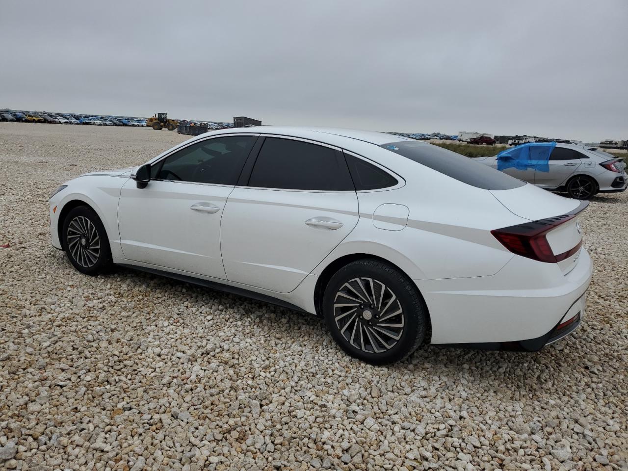 Изображение 2 2021 HYUNDAI SONATA HYBRID 2021 с VIN KMHL34JJ1MA032745
