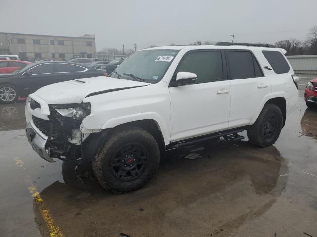 Image 1 of 2019 TOYOTA 4RUNNER SR5 2019 with VIN JTEBU5JR4K5659479
