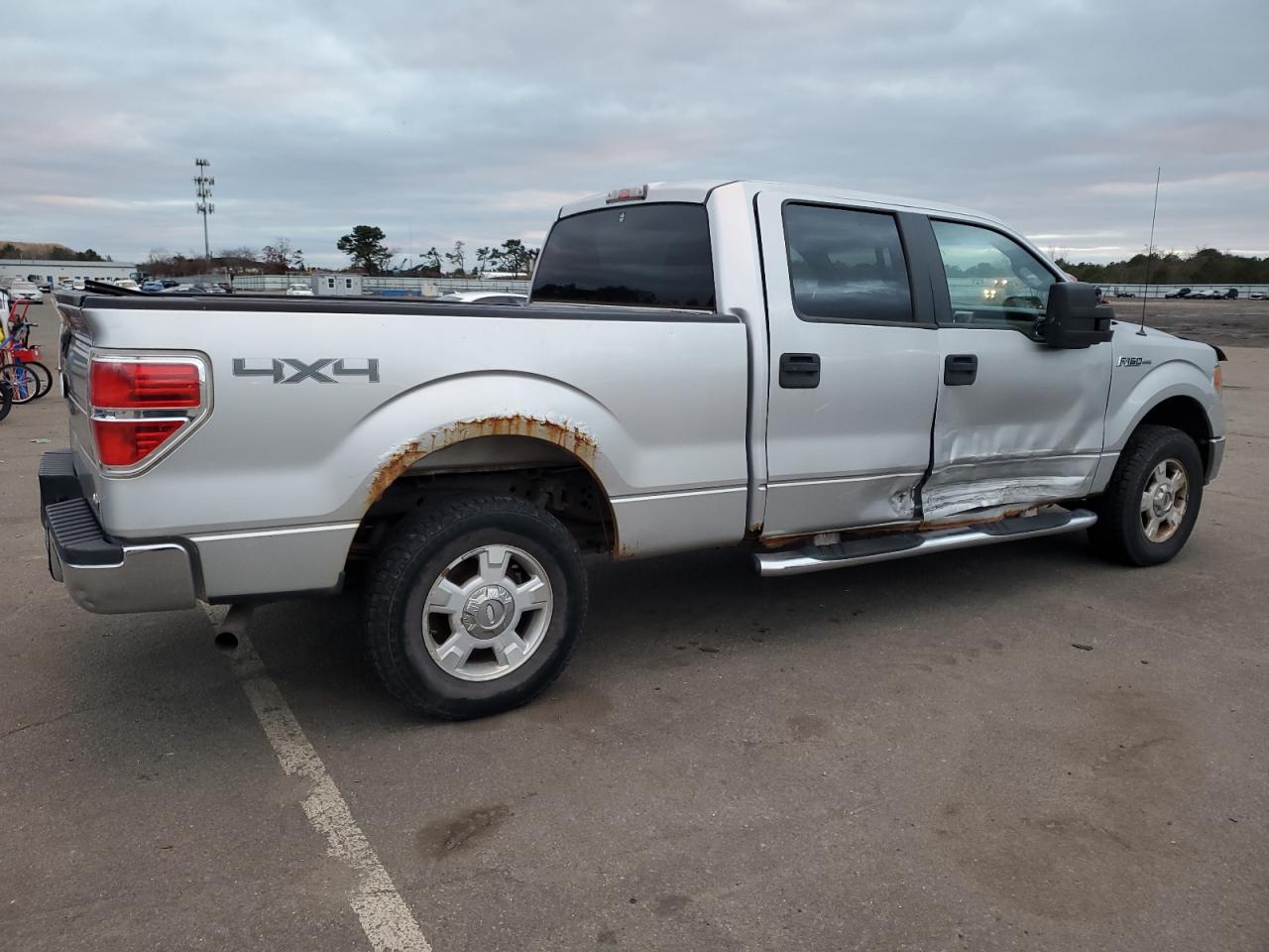 Image 3 of 2010 FORD F150 SUPERCREW 2010 with VIN 1FTFW1EV6AFA80907