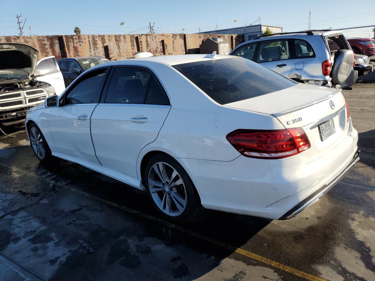 Image 2 of 2014 MERCEDES-BENZ E 350 2014 with VIN WDDHF5KB8EA813042