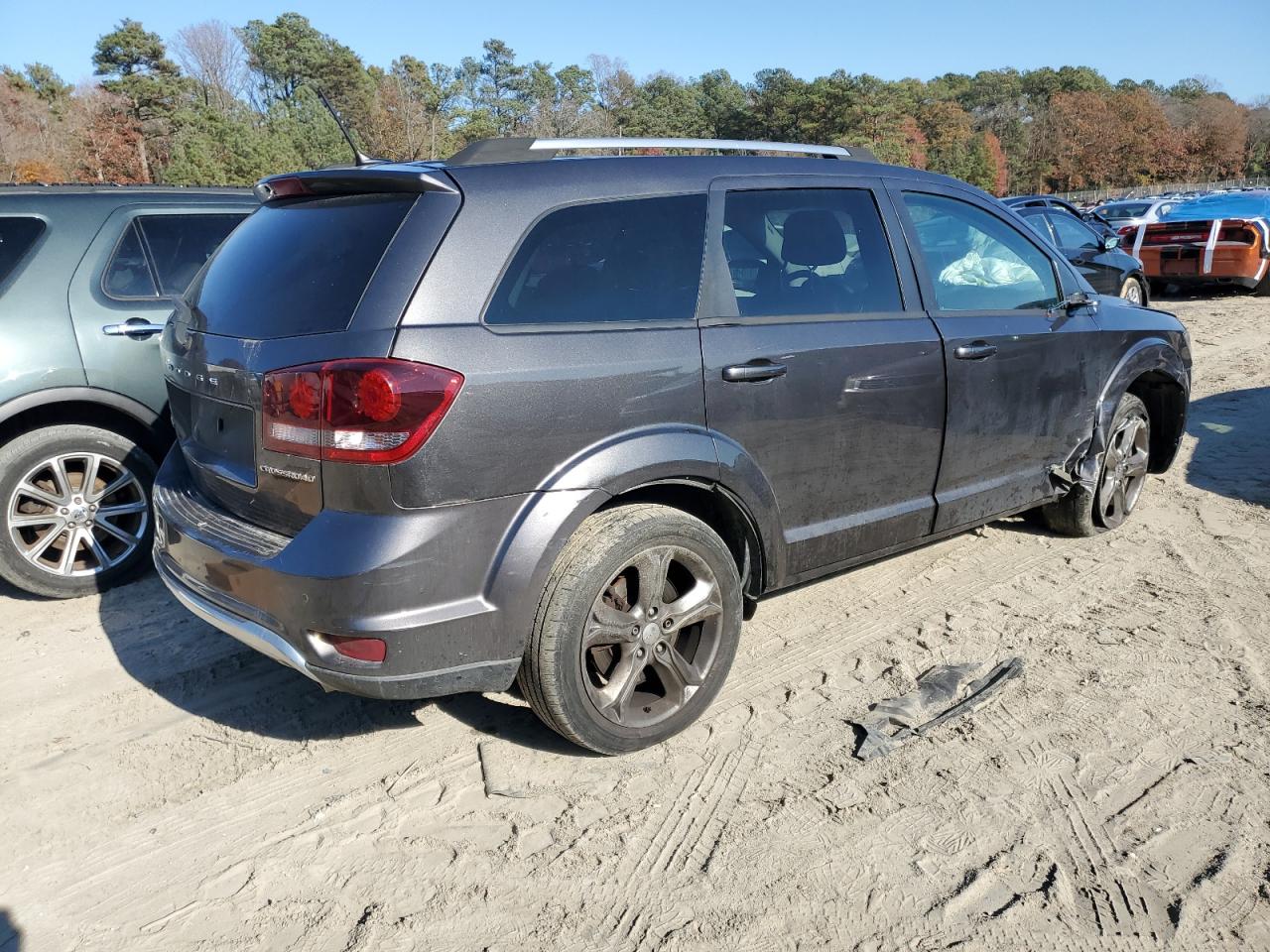 Image 3 of 2017 DODGE JOURNEY CROSSROAD 2017 with VIN 3C4PDCGG2HT548328