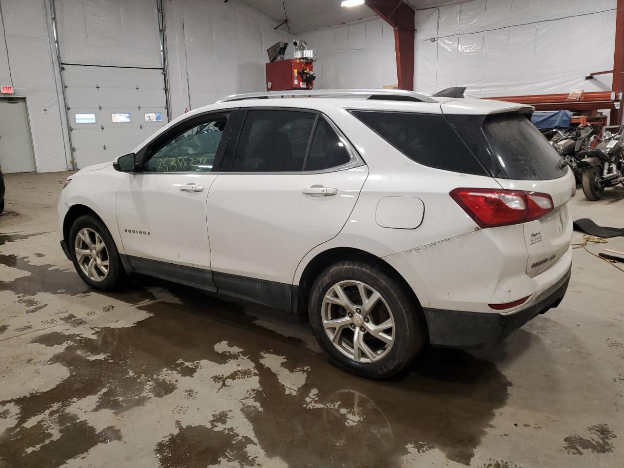 Изображение 2 2019 CHEVROLET EQUINOX LT 2019 с VIN 2GNAXVEX7K6181988
