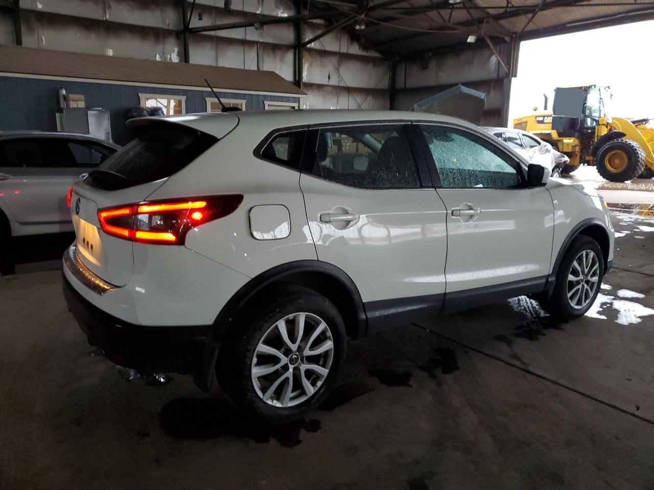 Image 3 of 2020 NISSAN ROGUE SPORT S 2020 with VIN JN1BJ1CV6LW270857