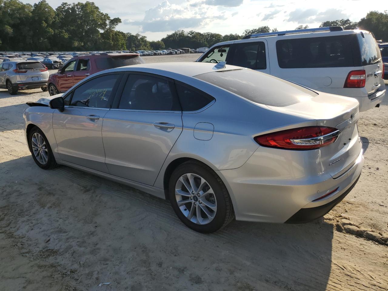 Obraz 2 z 2019 FORD FUSION SE 2019 z VIN 3FA6P0HD4KR193758