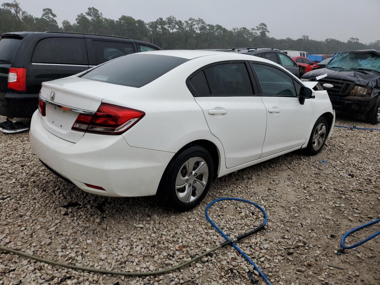 Изображение 3 2014 HONDA CIVIC LX 2014 с VIN 19XFB2F52EE046446